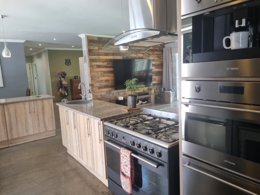 5 Bedroom Property for Sale in Vaalpark Free State